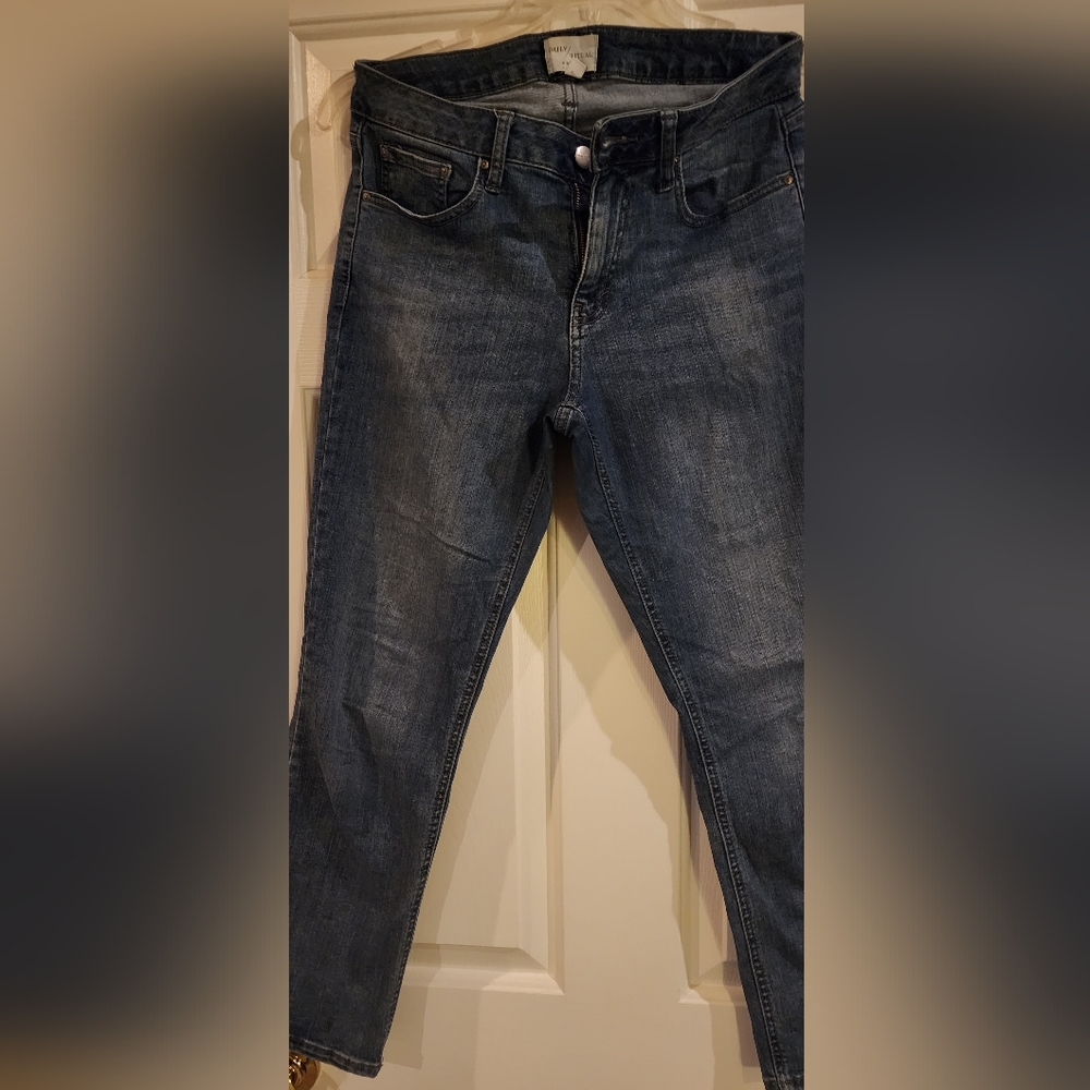 Daily Ritual jeans. Like new. Size 28